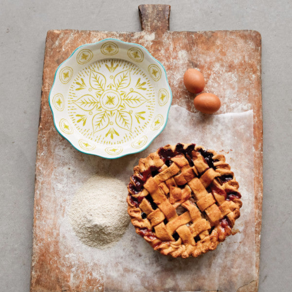 Laurel Pie Dish